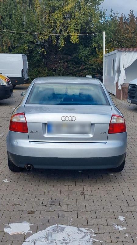 Gebraucht Audi A4 131 PS (96 kW) 2002 Grau Limousine