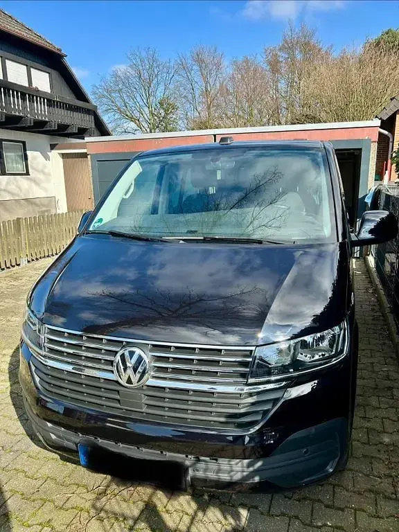 Gebraucht VW Multivan Comfortline 150 PS (110 kW) 2021 Schwarz Van / Kleinbus