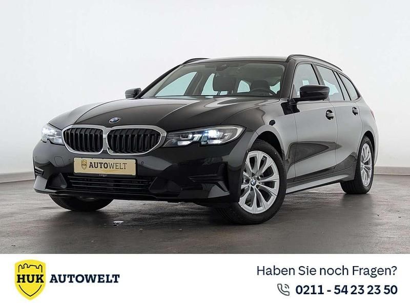 Schwarz Gebraucht 2021 BMW 320 Advantage Limousine | 26.460 € (Guter Preis) - Bild 1/3