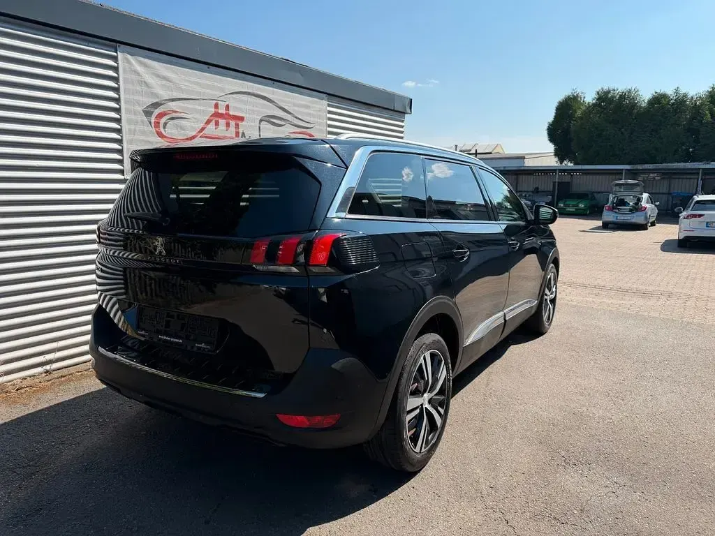 Gebraucht Peugeot 5008 131 PS (96 kW) 2018 Schwarz SUV