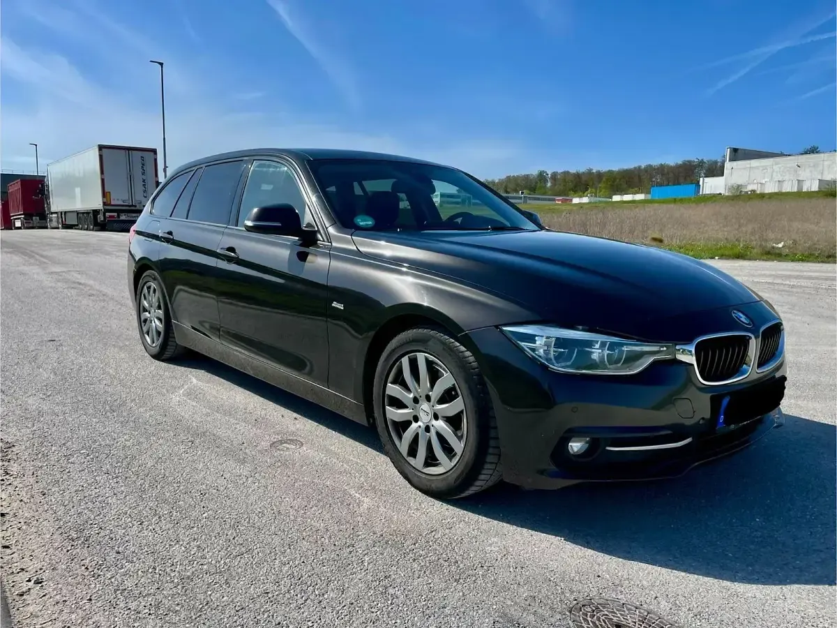 Gebraucht BMW 320 Sport Line 163 PS (119 kW) 2015 Braun Kombi