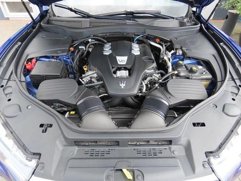 Gebraucht Maserati Levante 349 PS (256 kW) 2021 Blu emozione metallic SUV