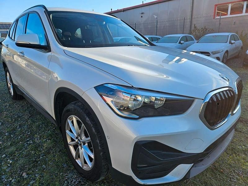 Weiß Gebraucht 2022 BMW X1 Advantage SUV | 17.222 € (Fairer Preis) - Bild 1/4