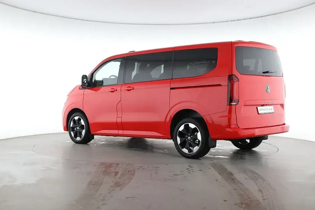 Gebraucht VW Caravelle Style 170 PS (125 kW) 2026 Intensive red Van