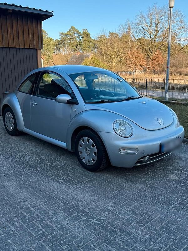 Gebraucht VW Beetle 75 PS (55 kW) 2025 Silber Kleinwagen