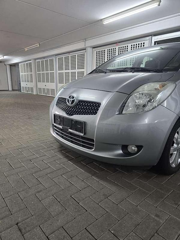 Gebraucht 2008 Toyota Yaris Team Limousine | 2.850 € (Fairer Preis) - Bild 1/4