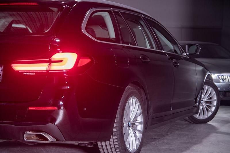 Second-hand BMW 520 190 CP (139 kW) 2022 Negru Break