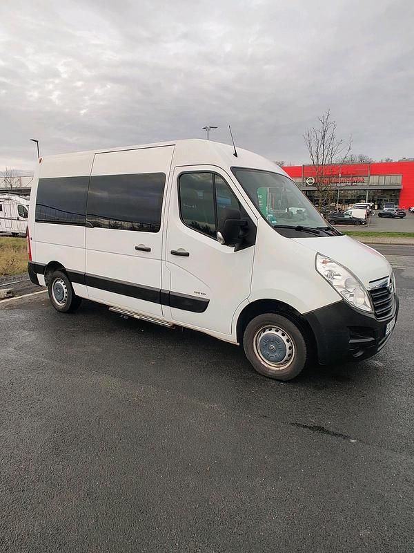 Weiß Gebraucht 2012 Opel Movano Van / Kleinbus | 8.200 € - Bild 1/4