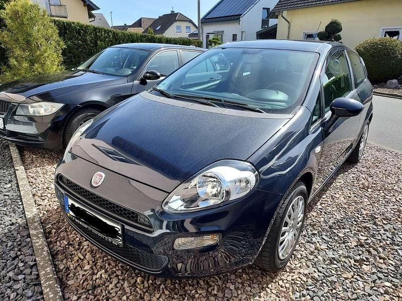 Gebraucht Fiat Grande Punto 69 PS (50 kW) 2014 Blau Kleinwagen