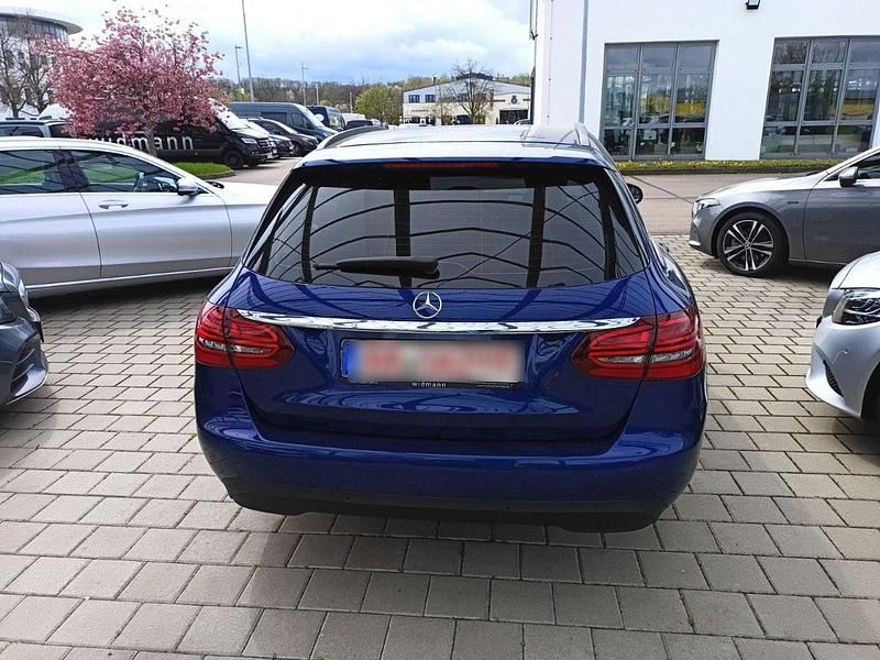 Gebraucht Mercedes C200 160 PS (117 kW) 2019 Blau Kombi