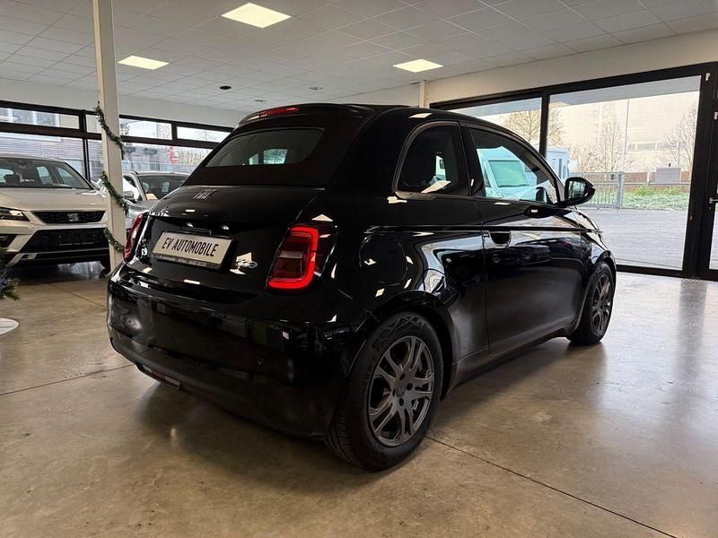 Gebraucht Fiat 500e Passion 86 kW (118 PS) 2021 Schwarz Cabrio