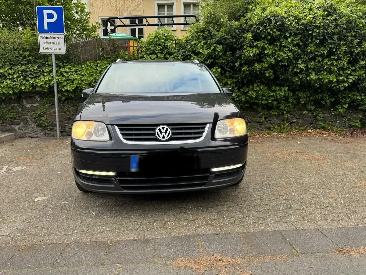 Gebraucht VW Touran 140 PS (102 kW) 2005 Schwarz Van / Kleinbus