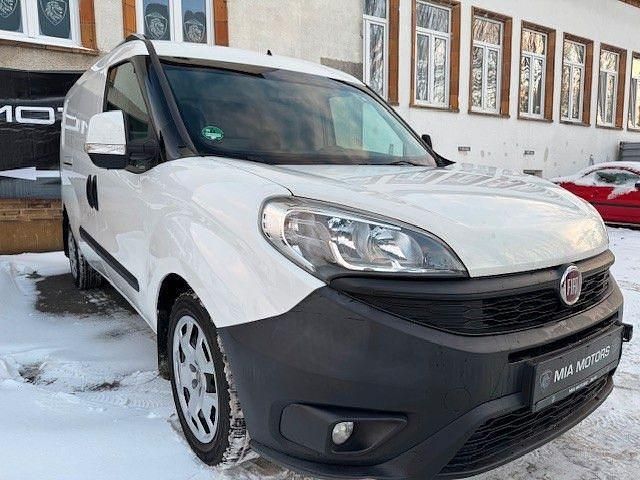 Gebraucht Fiat Doblò 90 PS (66 kW) 2015 Weiß Van / Kleinbus