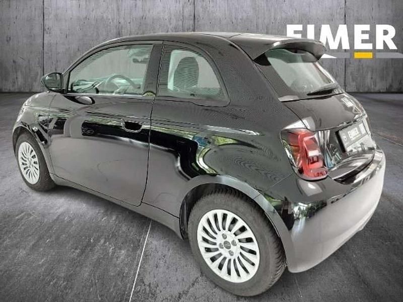 Gebraucht Fiat 500e Action 69 kW (95 PS) 2022 Schwarz Limousine