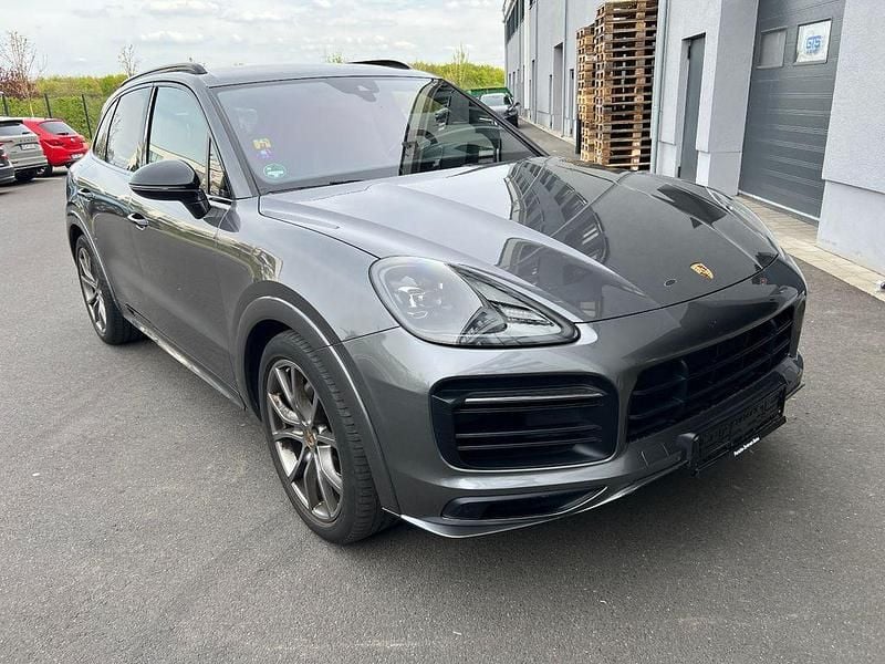Second-hand Porsche Cayenne 340 CP (250 kW) 2019 Gri SUV