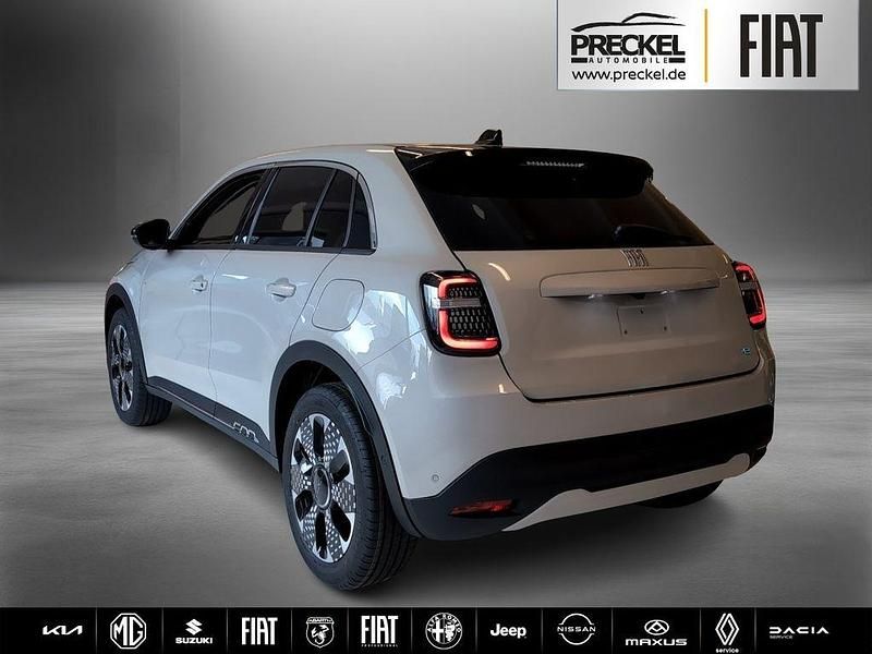 Neu Fiat 600E La Prima 114 kW (156 PS) 2025 Beige Kleinwagen