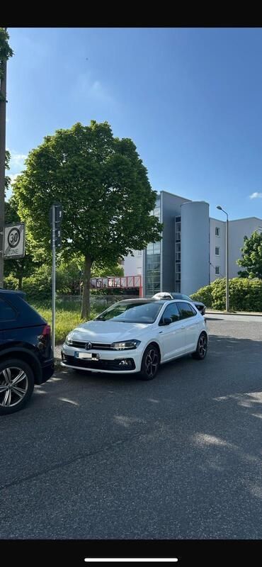 Weiß Gebraucht 2020 VW Polo Highline Kleinwagen | 17.000 € (Fairer Preis) - Bild 1/4