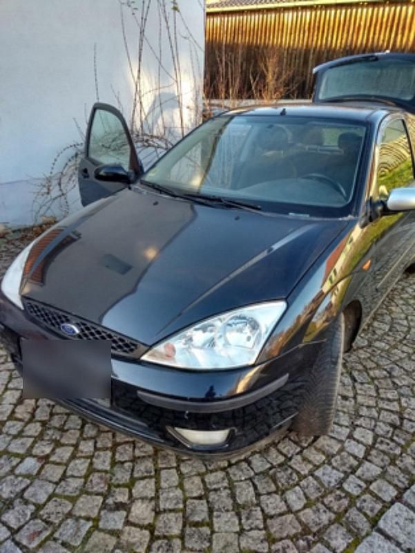 Gebraucht Ford Focus Trend 116 PS (85 kW) 2002 Schwarz Limousine