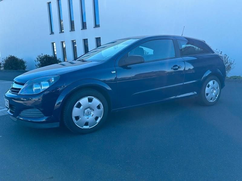 Gebraucht Opel Astra GTC 140 PS (102 kW) 2006 Blau Kleinwagen