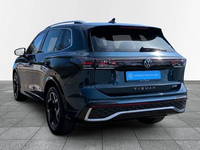 Gebraucht VW Tiguan R-line 150 PS (110 kW) 2024 Blau SUV