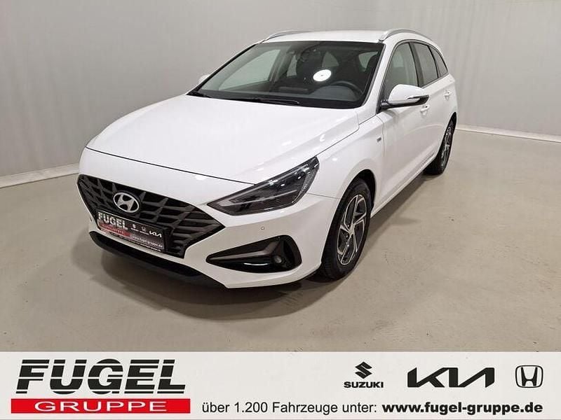 Polar white / sol Gebraucht 2023 Hyundai i30 Kombi | 19.869 € (Guter Preis) - Bild 1/4