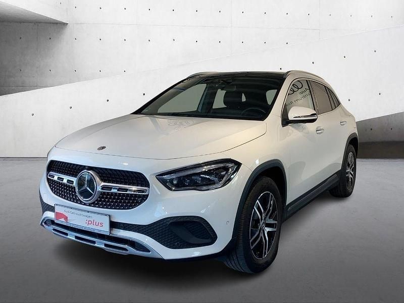 Gebraucht Mercedes GLA250 Progressive 224 PS (164 kW) 2022 Weiß SUV