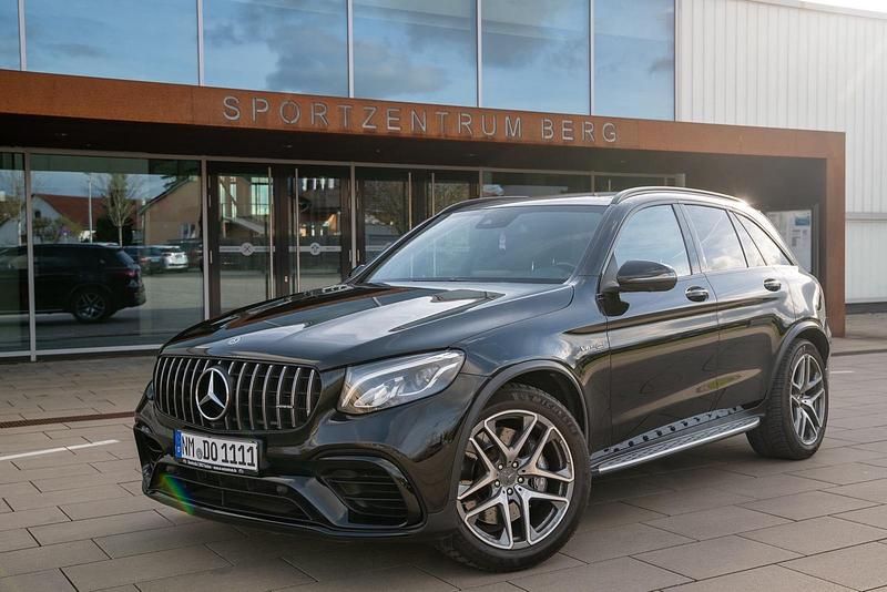 Schwarz Gebraucht 2018 Mercedes GLC63 AMG AMG SUV | 51.000 € (Etwas zu teuer) - Bild 1/4