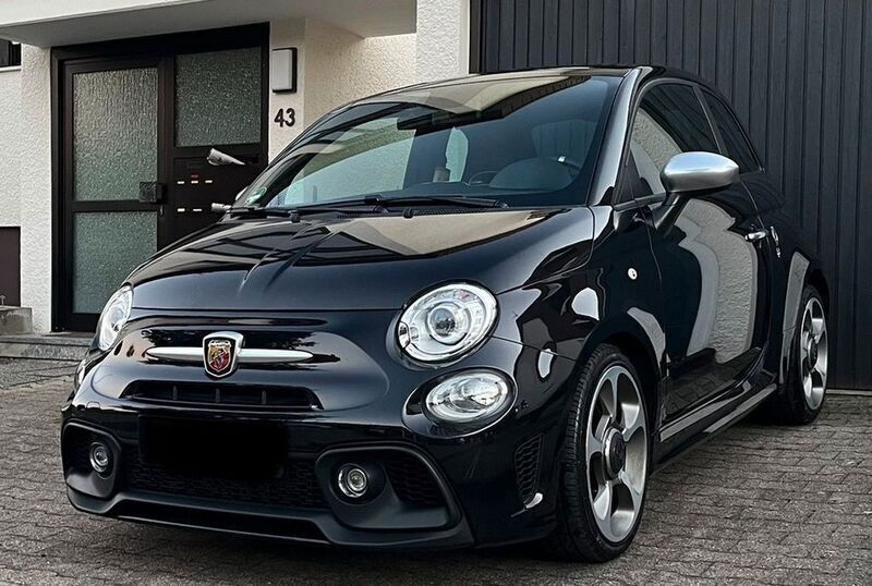 Schwarz Gebraucht 2019 Abarth 595 Turismo Kleinwagen | 18.500 € (Guter Preis) - Bild 1/4
