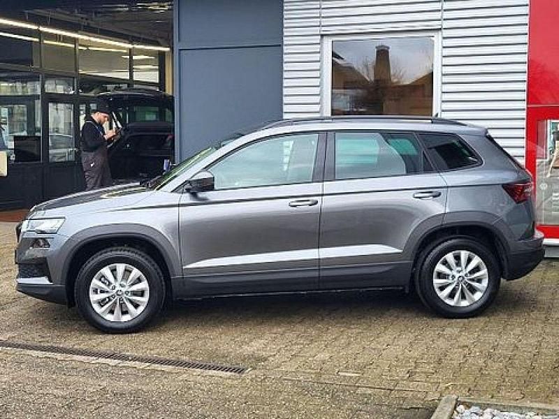 Neu Skoda Karoq Selection 150 PS (110 kW) 2025 Graphite grau SUV