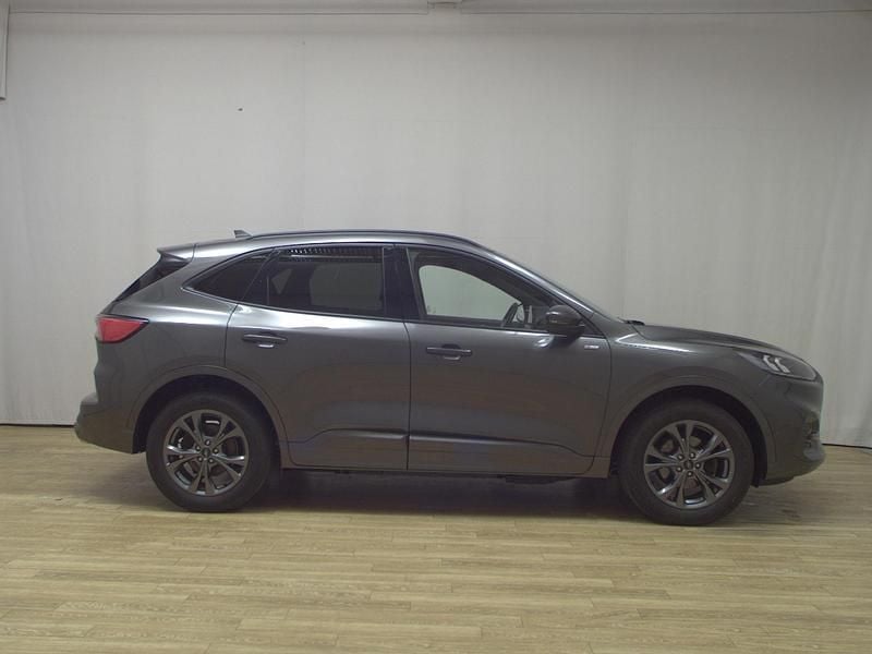 Magnetic grau metallic Gebraucht 2022 Ford Kuga ST-Line SUV | 20.980 € (Superpreis) - Bild 1/4