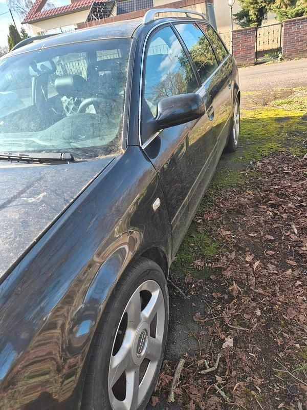 Gebraucht Audi A6 183 PS (134 kW) 2002 Schwarz Kombi