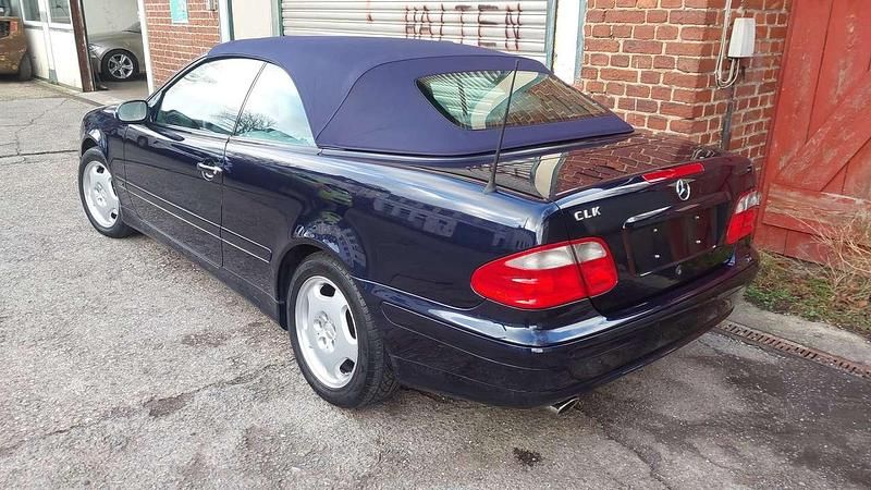 Gebraucht Mercedes CLK200 Elegance 163 PS (119 kW) 2000 Blau Cabrio
