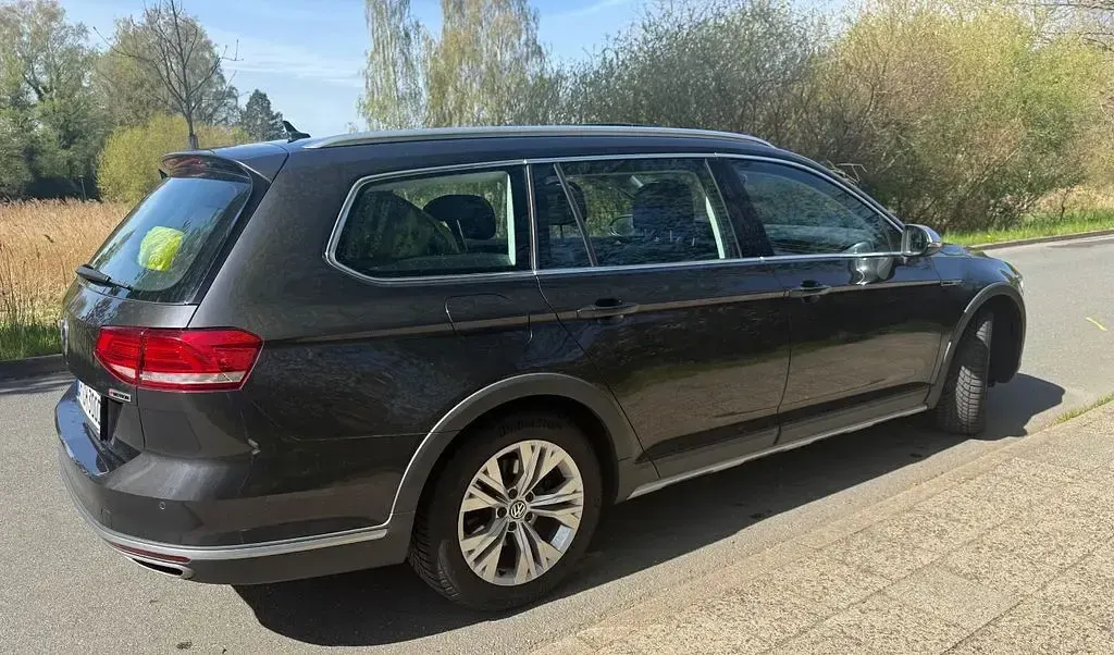 Gebraucht VW Passat Alltrack 190 PS (139 kW) 2019 Grau Kombi