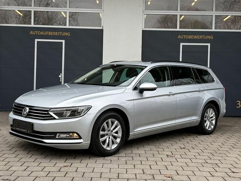 Gebraucht VW Passat 150 PS (110 kW) 2016 Silber Kombi