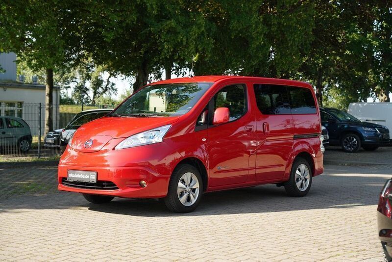 Rot Gebraucht 2021 Nissan e-NV200 Van | 16.889 € (Fairer Preis) - Bild 1/4