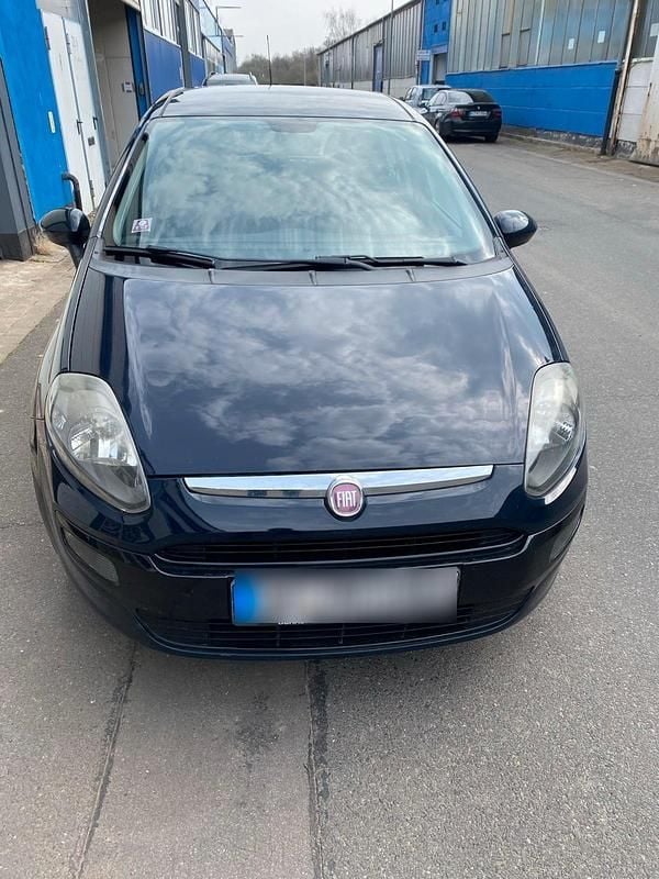 Gebraucht Fiat Punto 75 PS (55 kW) 2011 Blau Kleinwagen