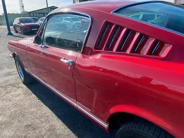 Gebraucht Ford V8 Fastback 224 PS (164 kW) 1965 Rot