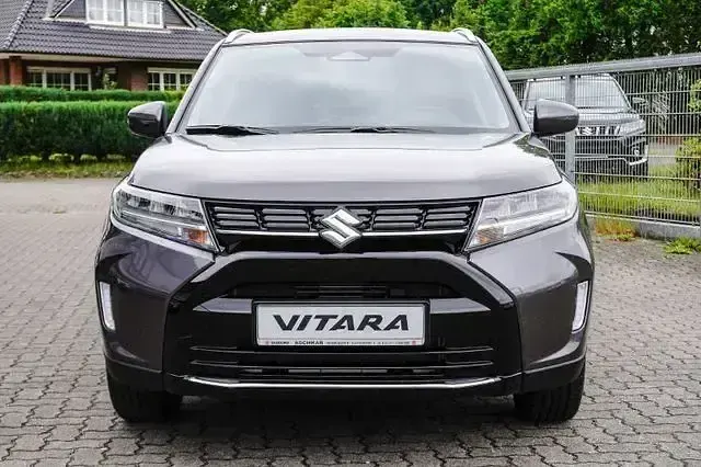 Gebraucht Suzuki Vitara 105 PS (77 kW) 2025 Andere SUV