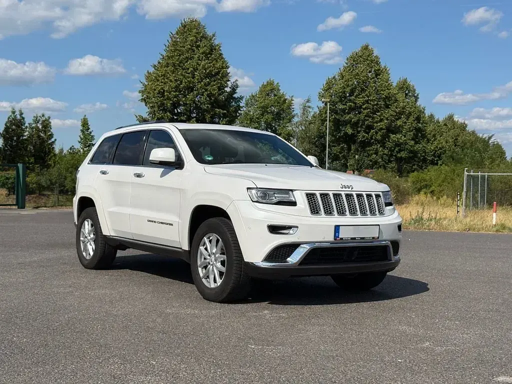 Gebraucht Jeep Grand Cherokee Summit 250 PS (183 kW) 2019 Weiß SUV