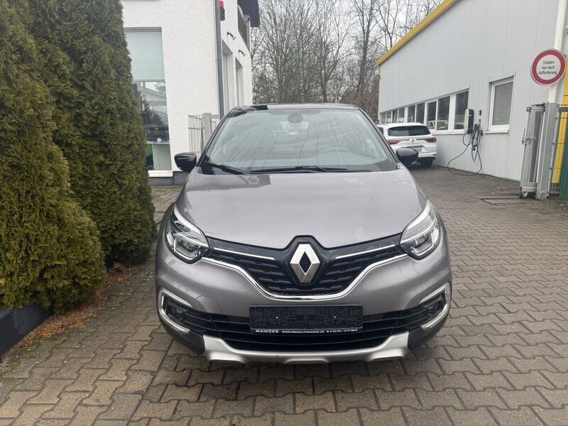 Gebraucht Renault Captur Intens 118 PS (86 kW) 2018 Gris kng + noir gne (metallic) SUV