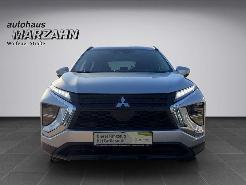 Gebraucht Mitsubishi Eclipse Cross Basis 188 PS (138 kW) 2021 Silber SUV