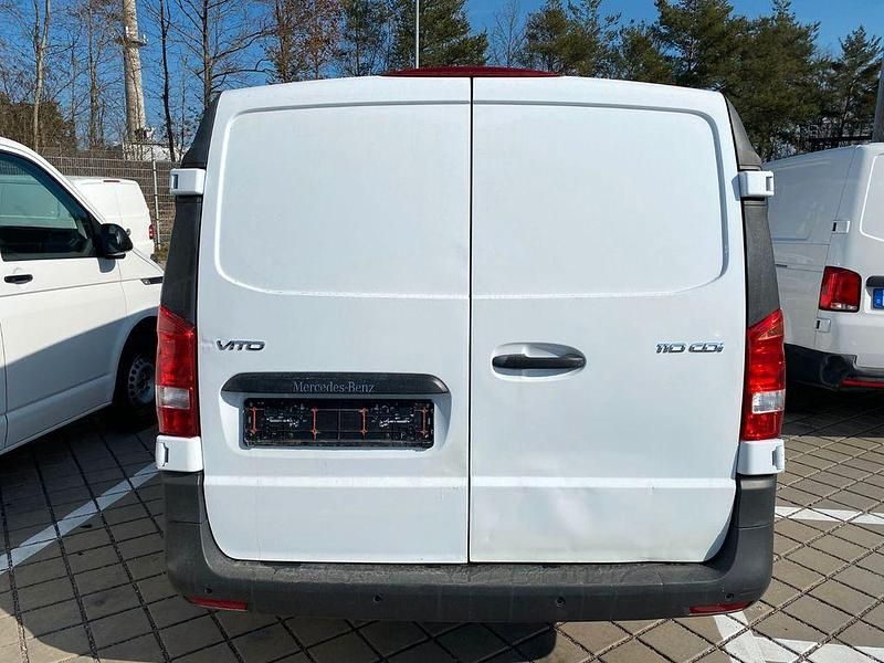 Gebraucht Mercedes Vito 102 PS (75 kW) 2020 Weiß Van