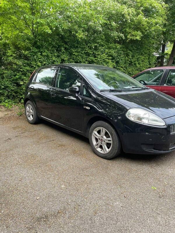 Schwarz Gebraucht 2009 Fiat Grande Punto Kleinwagen | 2.200 € (Fairer Preis) - Bild 1/4