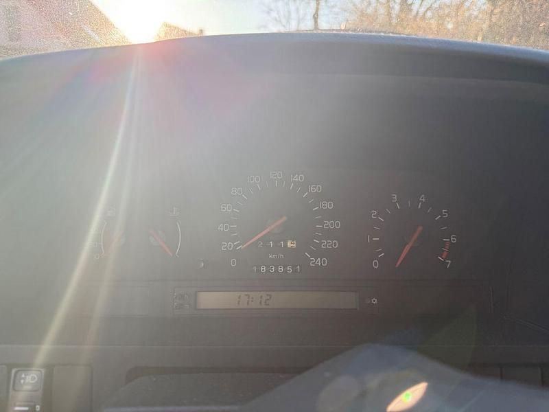 Second-hand Volvo 850 177 CP (130 kW) 1996 Albastru Berlinǎ