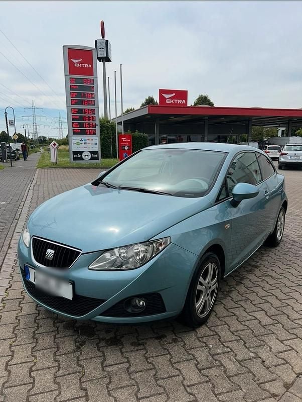 Grün Gebraucht 2009 Seat Ibiza Kleinwagen | 1.199 € (Guter Preis) - Bild 1/4