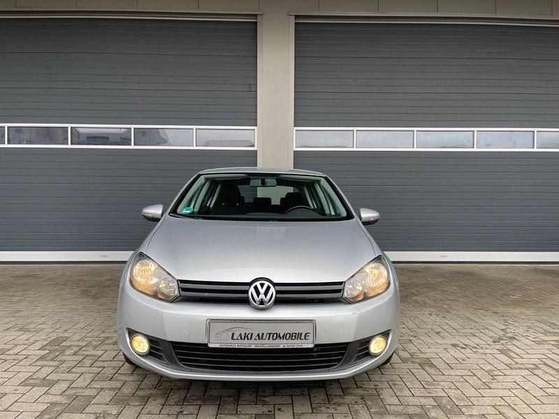 Gebraucht VW Golf VI Trendline 105 PS (77 kW) 2011 Silber Kleinwagen