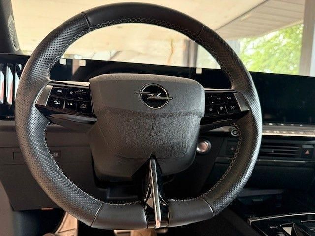 Gebraucht Opel Astra Ultimate 181 PS (133 kW) 2022 Schwarz Limousine