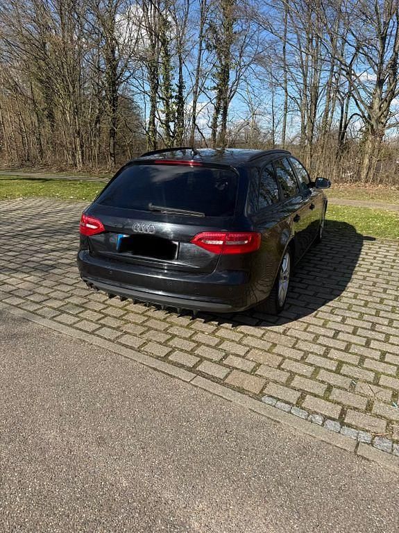 Gebraucht Audi A4 S-Line 177 PS (130 kW) 2012 Schwarz Limousine