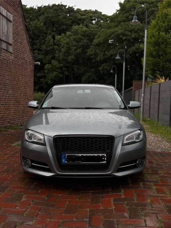 Gebraucht 2011 Audi A3 Attraction Limousine | 4.990 € (Guter Preis) - Bild 1/4