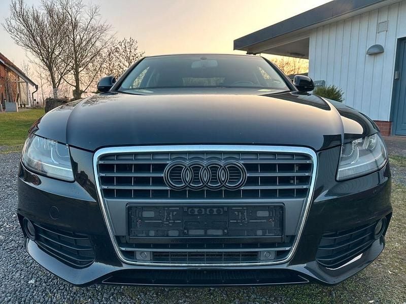 Gebraucht Audi A4 Ambiente 160 PS (117 kW) 2008 Schwarz Limousine